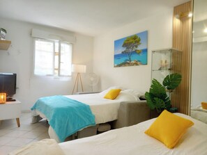 1 sovrum, strykjärn/strykbräda, gratis wi-fi och sängkläder