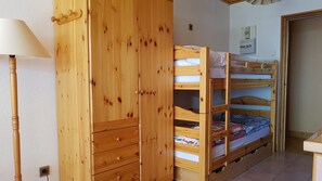 1 bedroom