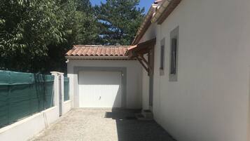 Enceinte de lâhĂ©bergement