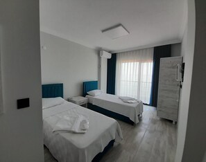 标准双人房, 1 间卧室 | 高档床上用品、免费婴儿床、旅行婴儿床、床单