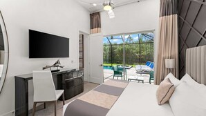 6 室のベッドルーム、デスク、アイロン / アイロン台、WiFi