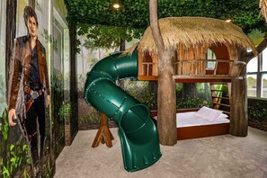 6 bedrooms, desk, iron/ironing board, travel cot - Lavish Home w/ Sci-Fi Theme BR, Arcade, & Theater, Quick Drive from Theme Parks (Davenport)