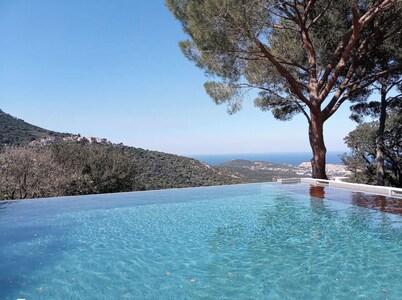 VILLA CASANOVA 16 PEOPLE