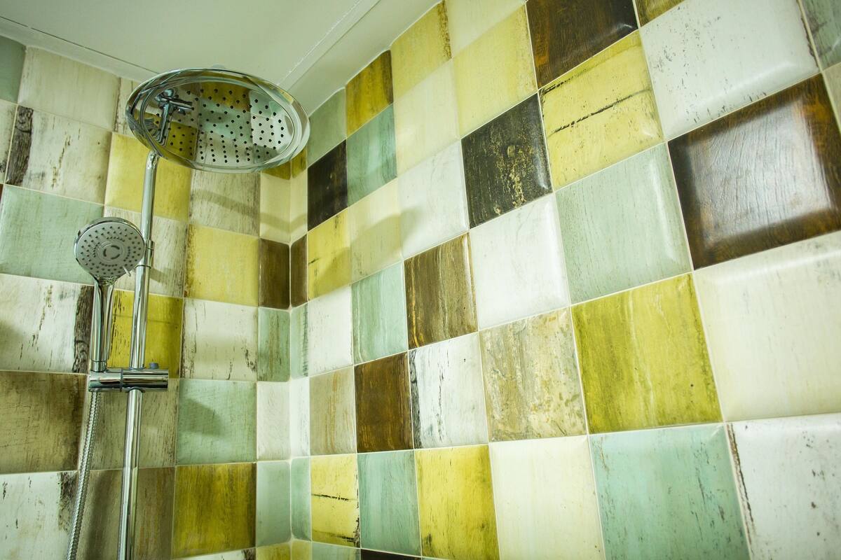 basic double room | bathroom | hair dryer, towels