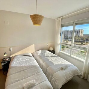 1 Schlafzimmer, Bügeleisen/Bügelbrett