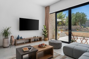 Télévision à écran plat, jeux vidéo, lecteur de DVD