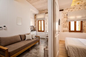 2 soverom, skrivebord, strykejern/-brett og wi-fi (inkludert)