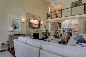 Smart TV, stereo - 1469 Sound Villa - Views of the Calibogue Sound (Hilton Head Island)