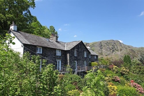 Bank Top Cottage - Coniston village - lake views