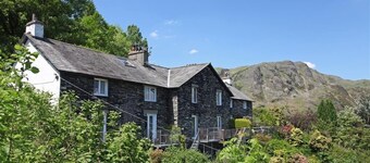 Bank Top Cottage - Coniston village - lake views