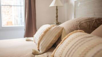 1 chambre, coffres-forts dans les chambres, fer et planche Ă repasser