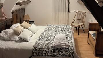 2 chambres, bureau, lit parapluie, Wi-Fi gratuit