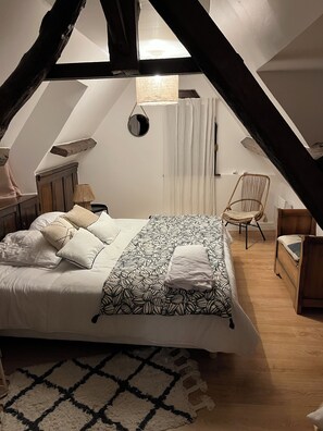 2 chambres, bureau, lit de bébé portatif, accÚs au Wi-Fi (inclus)