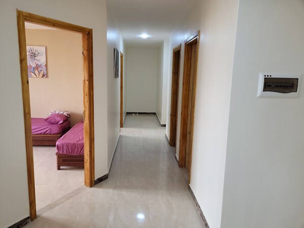 2 bedrooms, iron/ironing board, free WiFi, bed sheets - High Standing Apartment for holidays (Oran)