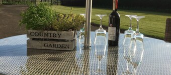 South Doll Farm Cottage -  a cottage that sleeps 7 guests  in 4 bedrooms