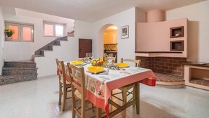 Dining - VILLA GERANI: private location  (Cala Gonone)