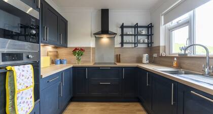 Wilson's Cottage - sleeps 4 guests in 2 bedrooms