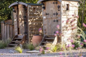 Overnatningsstedets område