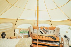 1 quarto, Wi-Fi de cortesia, roupa de cama