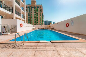 Outdoor pool - Zen studio with panorama city views (Dubai)