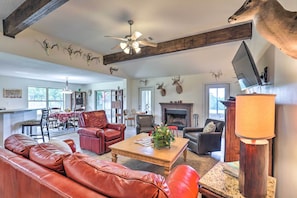 TV, fireplace, DVD player