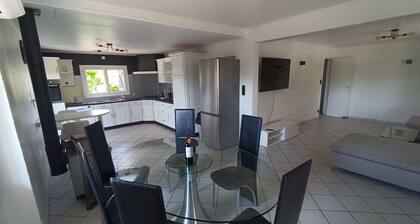 Country house on the Gironde estuary