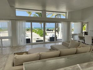 Smart TV, stereo, computer monitors, printers - Perfect Beachfront House (Nassau)