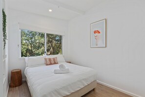 5 dormitorios, tabla de planchar con plancha, wifi gratis y ropa de cama