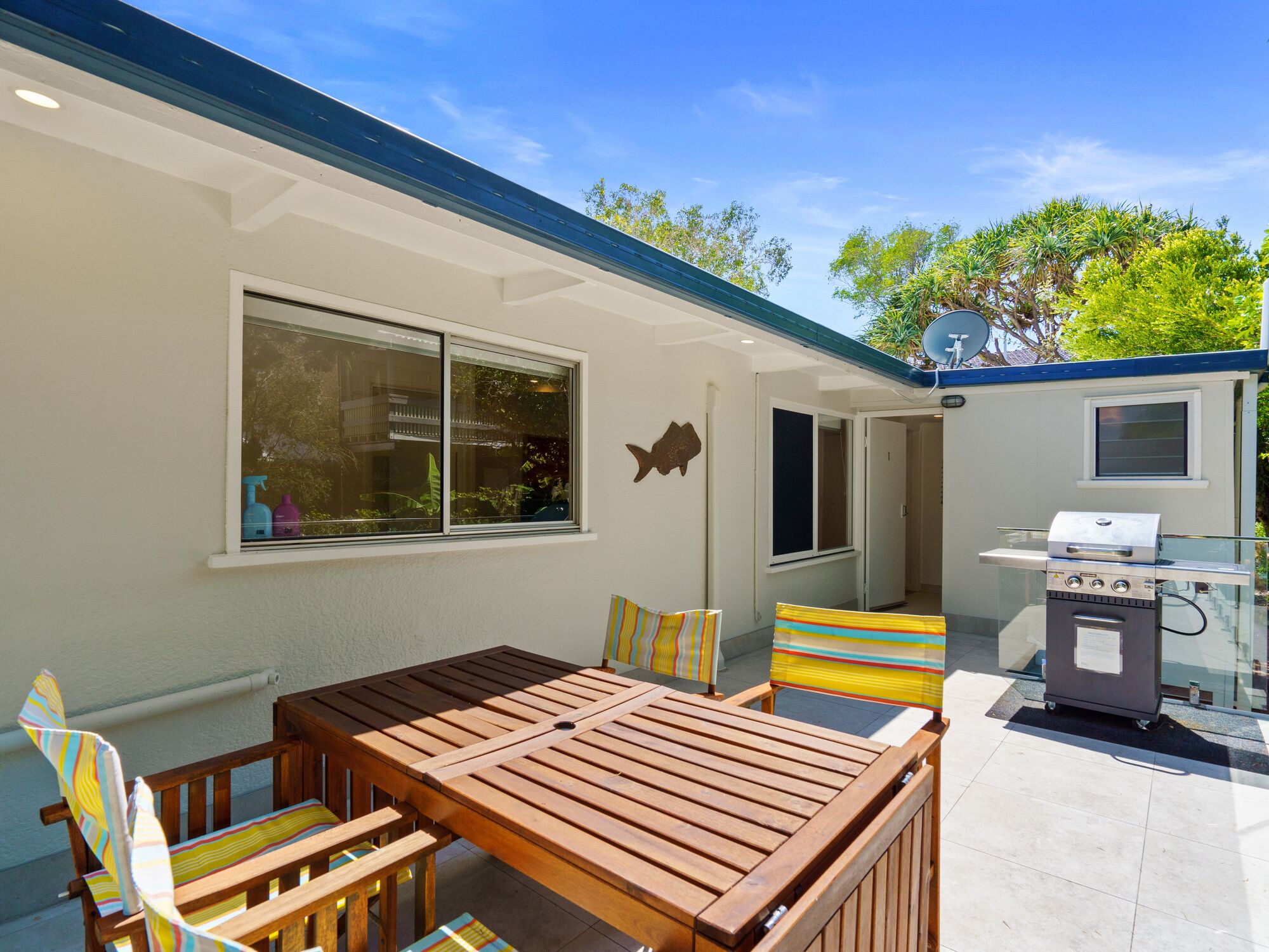 屋外ダイニングエリア