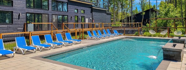 Outdoor pool, a heated pool