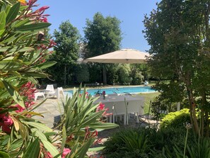 Piscine extérieure, piscine chauffée