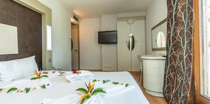 Standard Double or Twin Room | Free WiFi, bed sheets - Maira Beach (Bodrum)