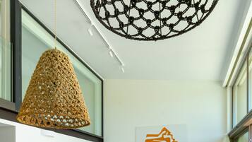 Zimmersafe, individuell dekoriert, individuell eingerichtet