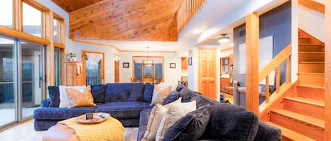 Smart TV, fireplace, video games, ping pong