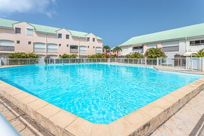 Pool - Ô Rêves Bleus - Two Bedroom Apartment, Sleeps 4 (Saint-Francois)