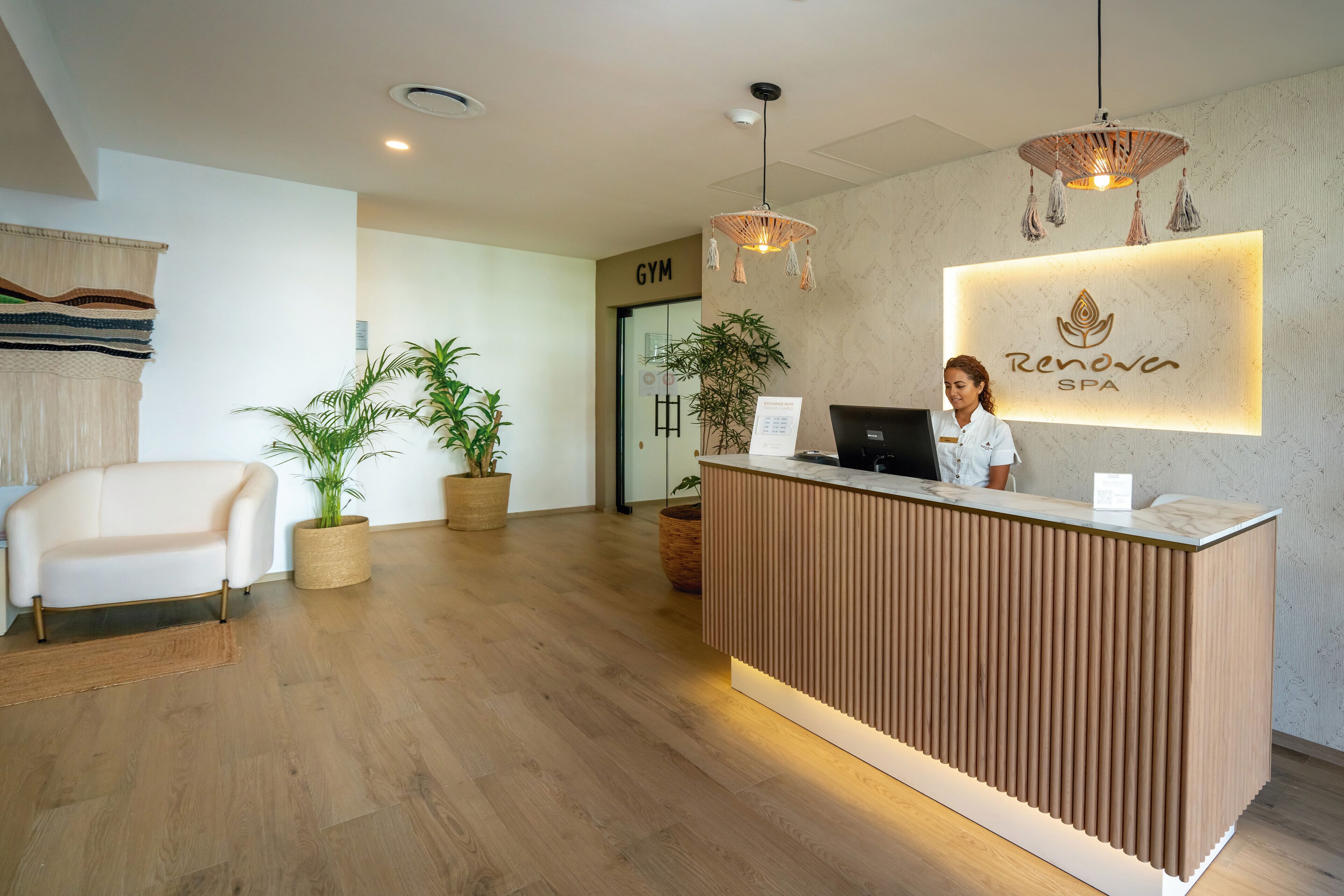 Steam room, aromatherapy, body wraps, massages