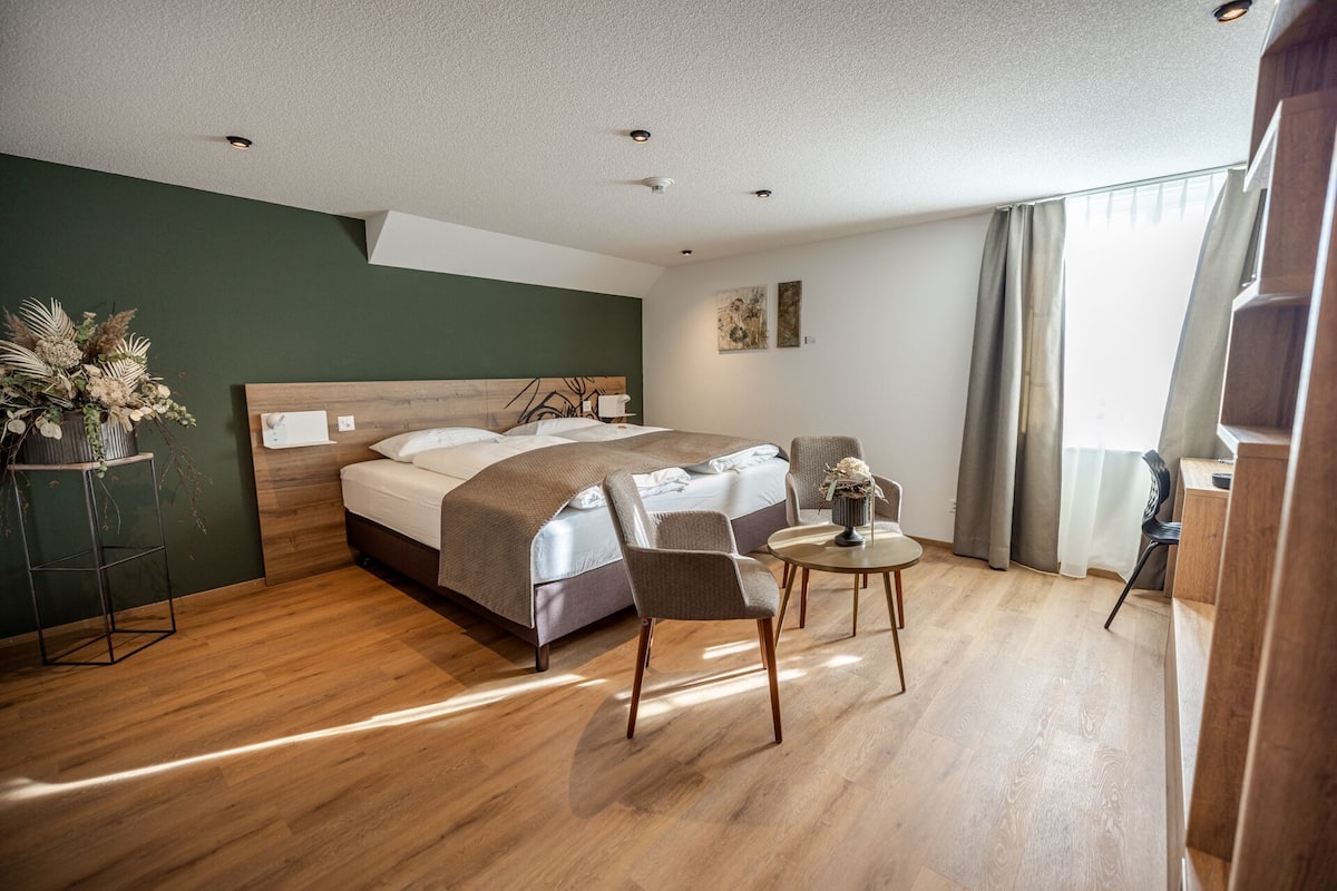 Comfort Double Room | Hypo-allergenic bedding, in-room safe, desk, blackout drapes
