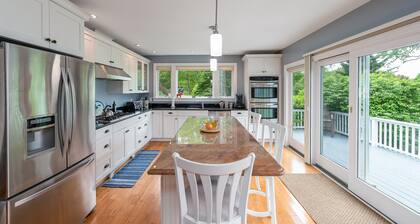 Sand Dollar - Capture stunning sunsets from this beautiful ocean view home