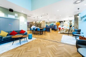 Lobby - Central Belfast Apartments: Student Accommodation (Belfast)