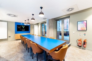 Meeting facility - Central Belfast Apartments: Student Accommodation (Belfast)