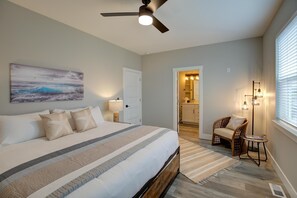 4 bedrooms, Internet, bed sheets