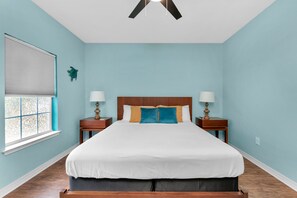 2 bedrooms, iron/ironing board, travel cot, WiFi - Family-friendly Apartment w/ King Bed & Bunk Room - 5 Minutes to Beaches of 30A! (Santa Rosa Beach)