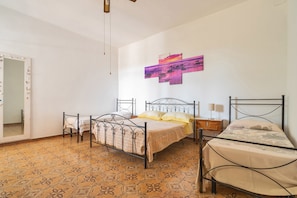 2 bedrooms