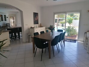 Dining - Villa with private pool - garden - family vacations near the sea (La Garde)