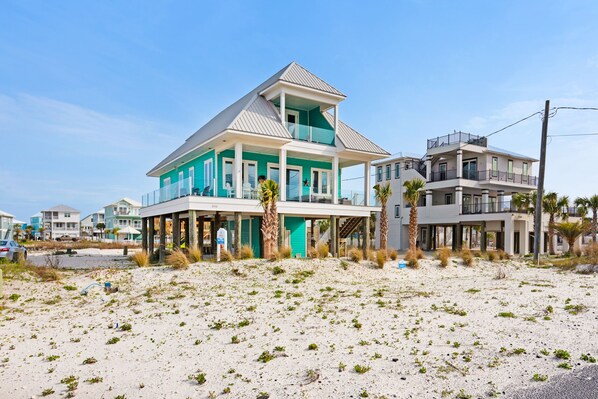 Exterior - 🏖️Stunning Gulf Views-Steps to Beach-Pet Friendly-3BR Nonni n' Poppy's (Navarre)