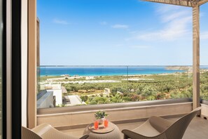 High Floor Double Room with Sea View | In-room safe, desk, laptop workspace, blackout drapes - Diamond Star Hotel (Kissamos)