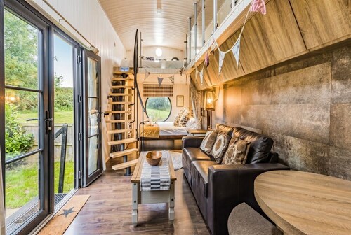 Two-Level Shepherd`s Hut · Sleeps 4 with Kids` Den · Fire Pit near Dartmouth