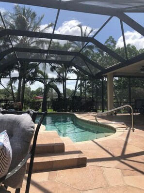 Utomhuspool
