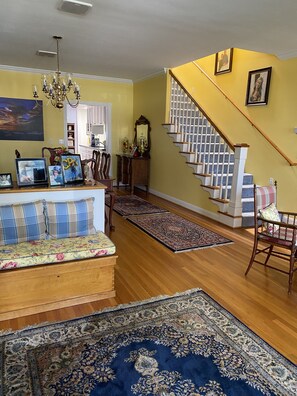 Lobby - Paradise Awaits You! Cozy, Quiet, Clean, Expansive Beach Style Nado Home (Coronado)