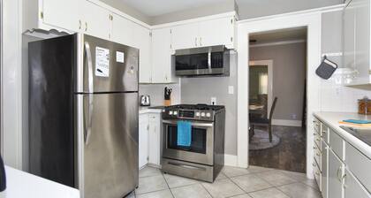 *Entire Home-Cherry St.-Dining-Shopping-Nightlife*